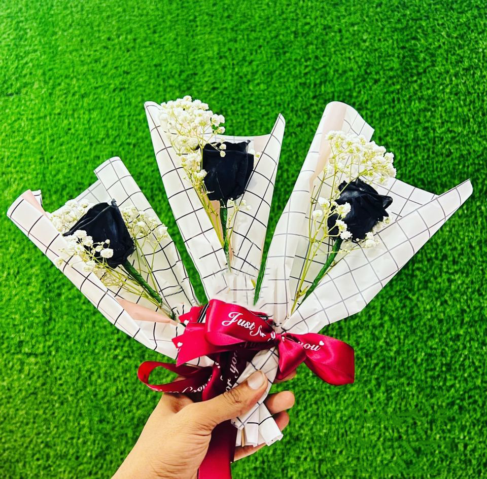 Black Rose single bouquet🌹